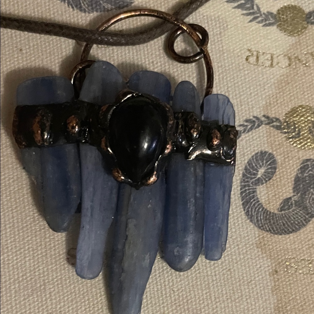 Elegant Blu azurite,copper Pendant Necklace perfect for fashion statement piece